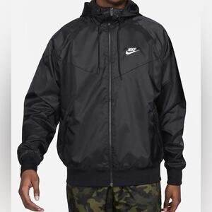 Nike Men's Windrunner Jacket size Large